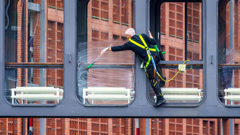 How to Start a Window Cleaning Business