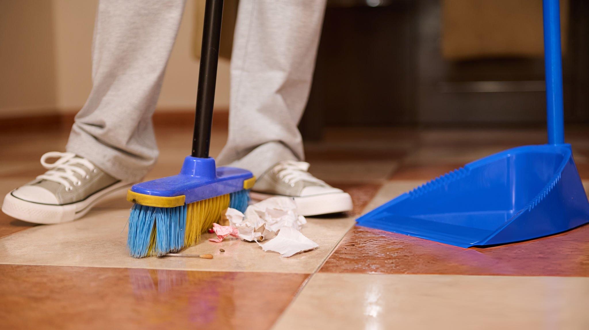 PP vs PET vs nylon broom bristles comparison for commercial and industrial sweeping applications